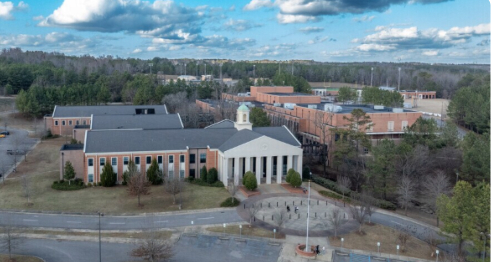 Tragedy Strikes Corner, Alabama: Fatal Crash Claims Lives of Corner High School Students